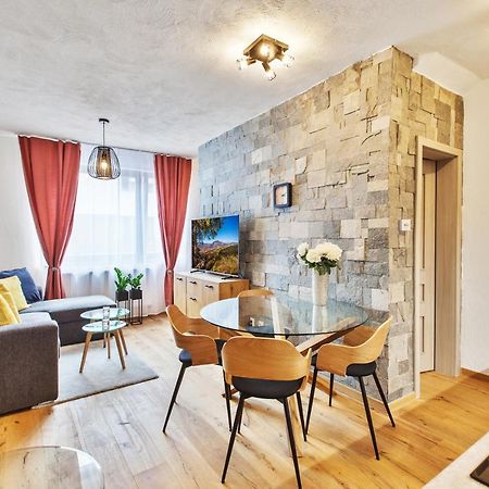 Zazi Apartmany Mýto pod Ďumbierom מראה חיצוני תמונה