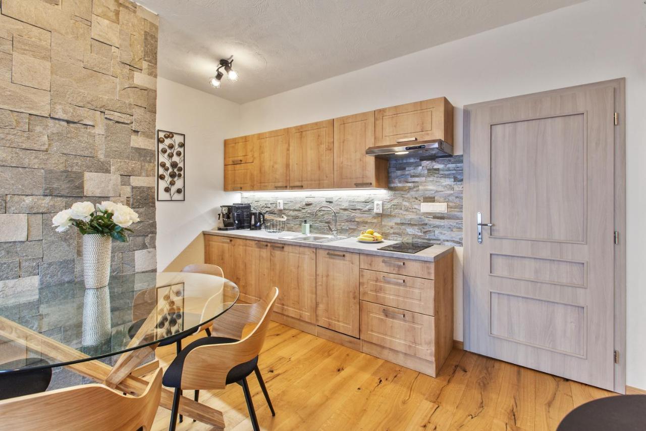 Zazi Apartmany Mýto pod Ďumbierom מראה חיצוני תמונה